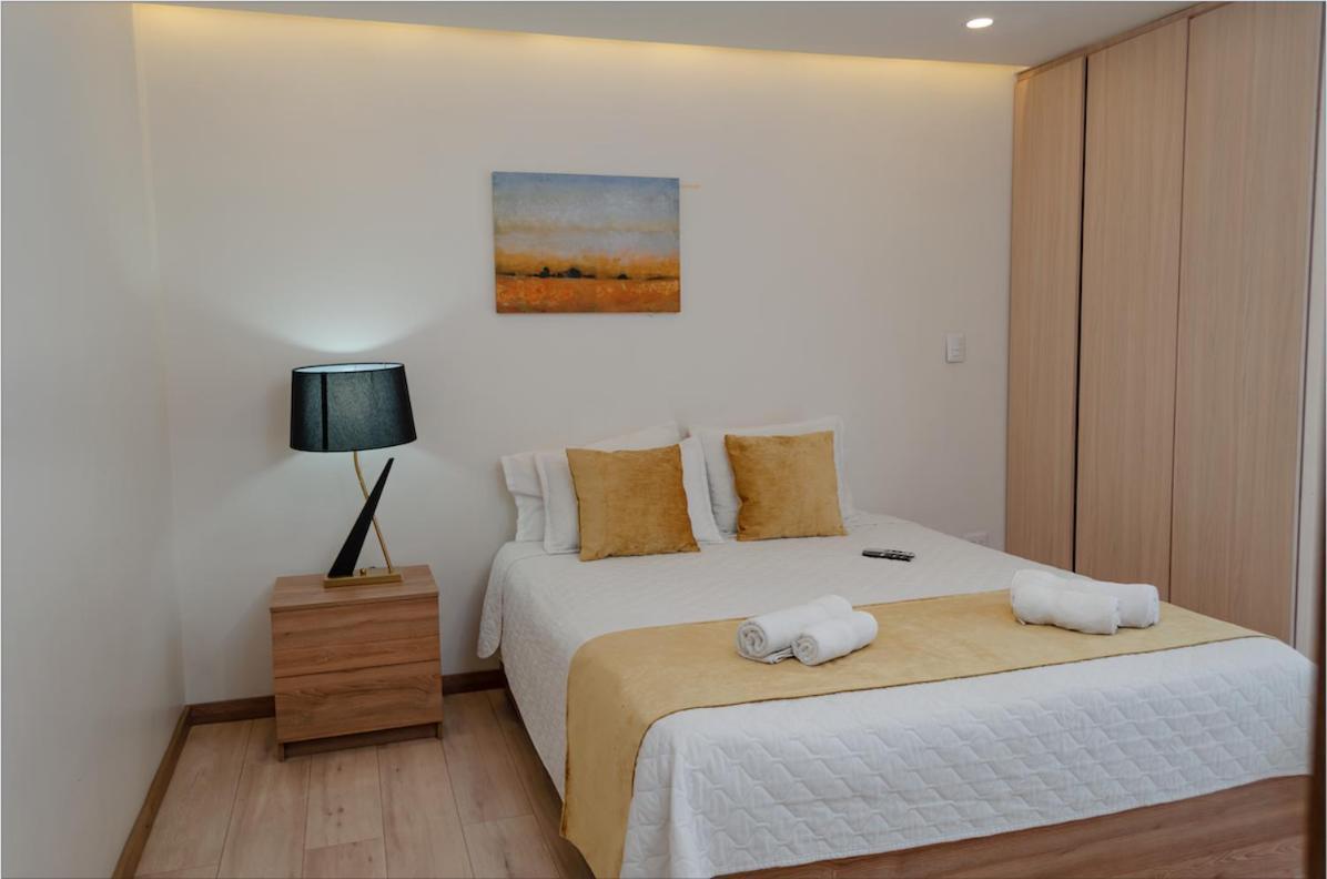 Hotel Brist0L Suites Centro Historico 昆卡 外观 照片