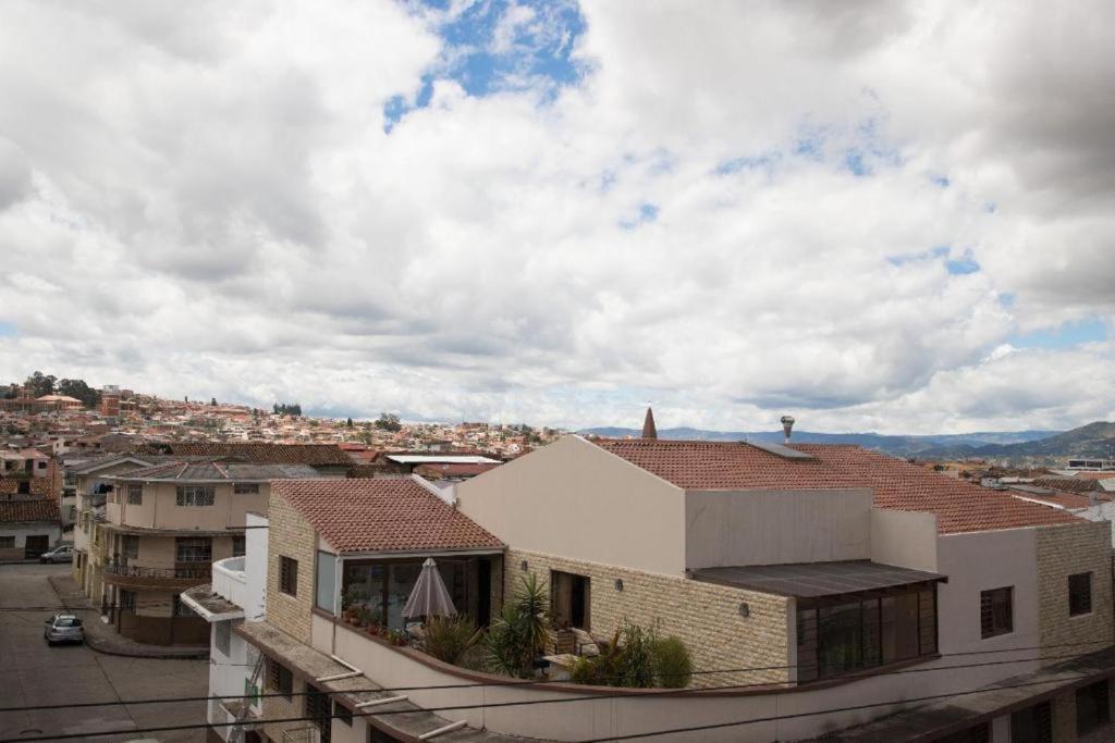 Hotel Brist0L Suites Centro Historico 昆卡 外观 照片
