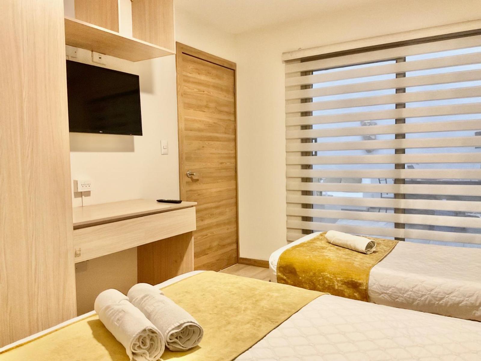 Hotel Brist0L Suites Centro Historico 昆卡 外观 照片