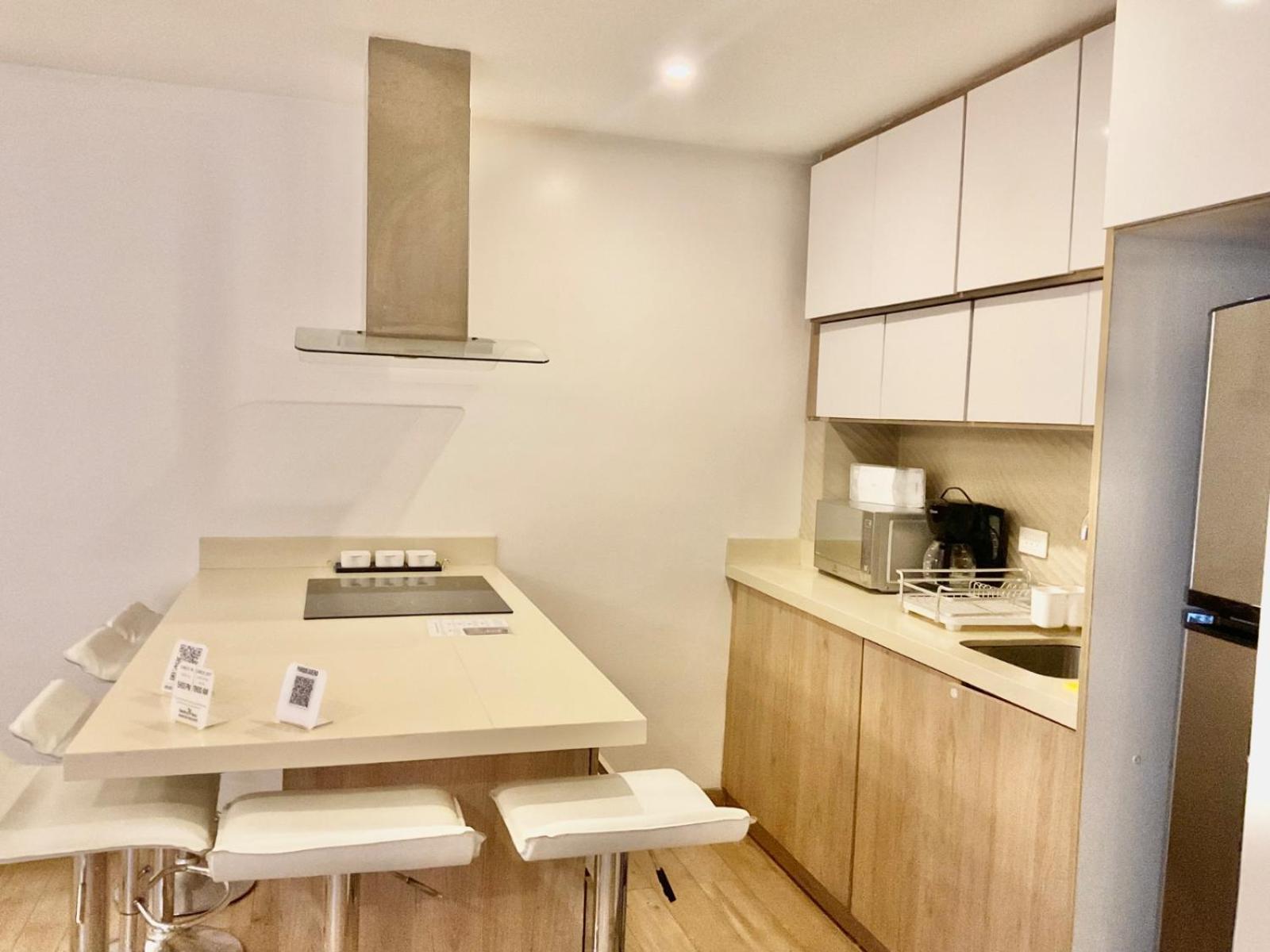 Hotel Brist0L Suites Centro Historico 昆卡 外观 照片