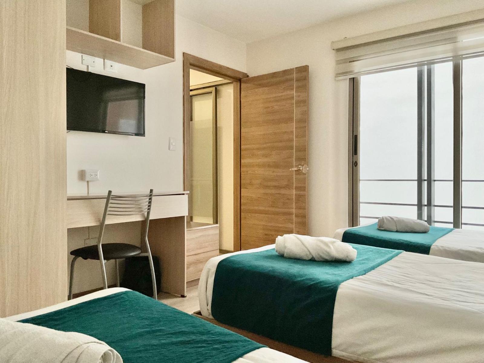 Hotel Brist0L Suites Centro Historico 昆卡 外观 照片