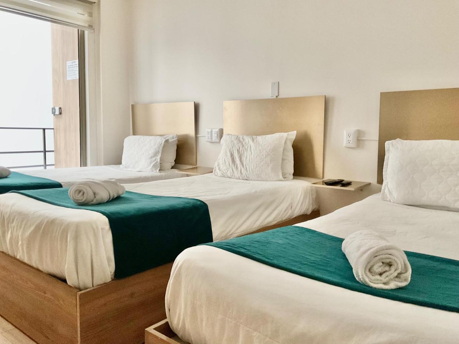 Hotel Brist0L Suites Centro Historico 昆卡 外观 照片